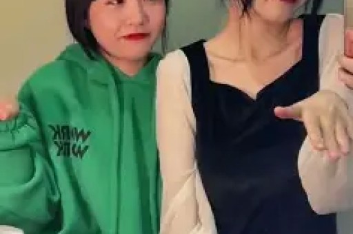 “miumiu陷害女明星”热搜 不看水印谁能看出来是童瑶？