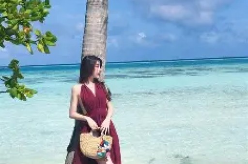 突发！知名女歌手演唱会现场两次晕倒最新回应